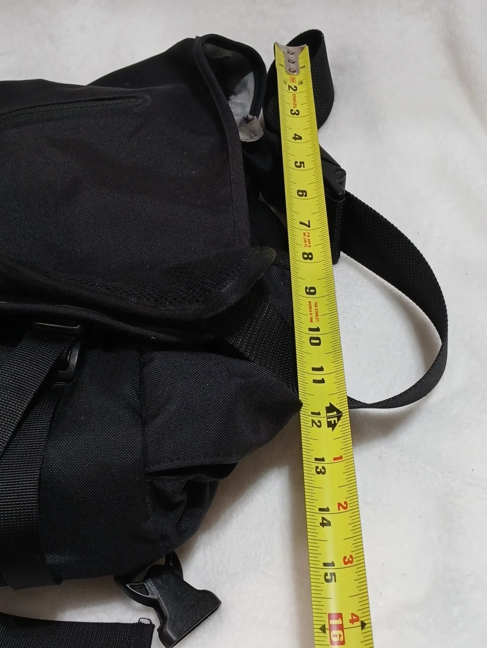 The Patagonia Half Mass Messenger Bag with Gray Reflective Trim Unisex